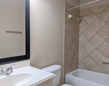 13610 Orchard Wind Lane - Photo Thumbnail 19