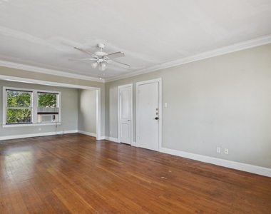 1920 Richmond Avenue - Photo Thumbnail 2