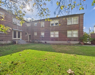 1920 Richmond Avenue - Photo Thumbnail 11
