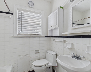 1920 Richmond Avenue - Photo Thumbnail 6
