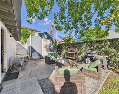 1920 Richmond Avenue - Photo Thumbnail 12