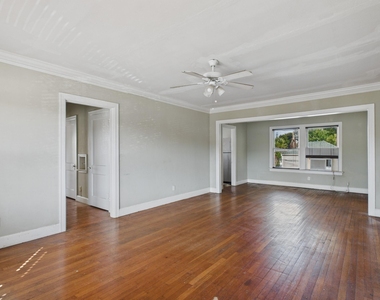 1920 Richmond Avenue - Photo Thumbnail 1