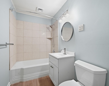 1523 1/2 Bonnie Brae Street - Photo Thumbnail 12