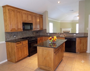 21922 Golden Cedar Drive - Photo Thumbnail 5