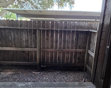 2601 S Braeswood Boulevard - Photo Thumbnail 14
