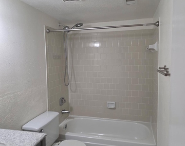 2601 S Braeswood Boulevard - Photo Thumbnail 7