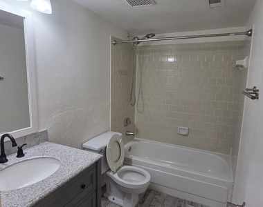 2601 S Braeswood Boulevard - Photo Thumbnail 13