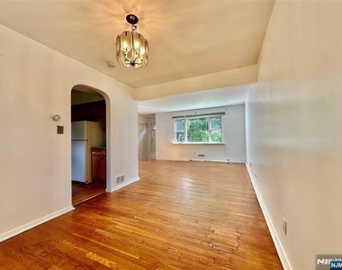 237 Bradley - Photo Thumbnail 1