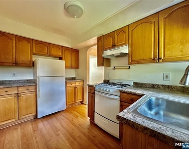 237 Bradley - Photo Thumbnail 2