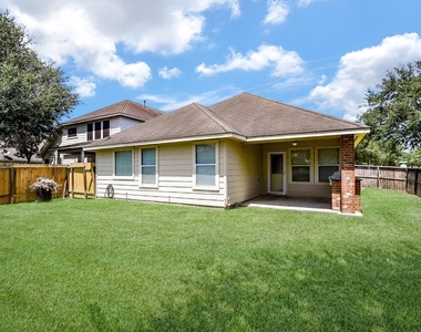 6030 Wildbriar Lane - Photo Thumbnail 33