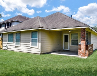 6030 Wildbriar Lane - Photo Thumbnail 32