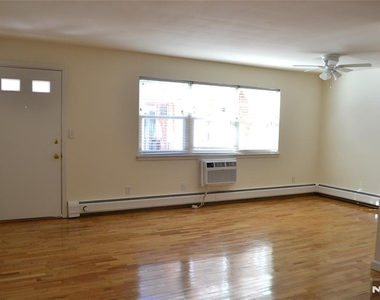 110 Midland - Photo Thumbnail 2