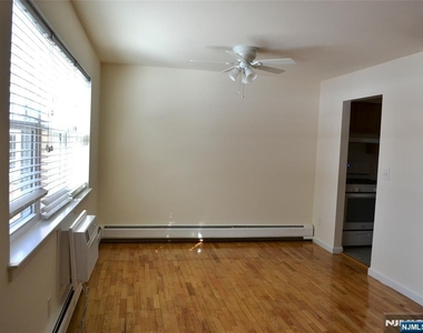 110 Midland - Photo Thumbnail 3