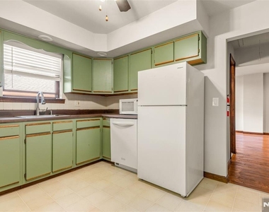 204 Terhune - Photo Thumbnail 6