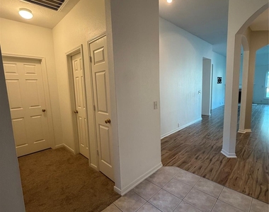 19026 Northcanyon Drive - Photo Thumbnail 14