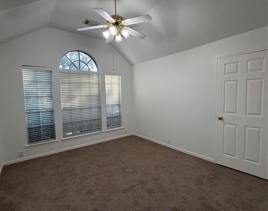 19026 Northcanyon Drive - Photo Thumbnail 16