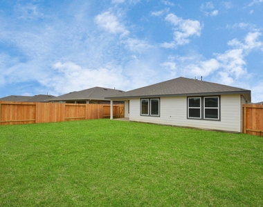 7731 Suffolk Valley Lane - Photo Thumbnail 9