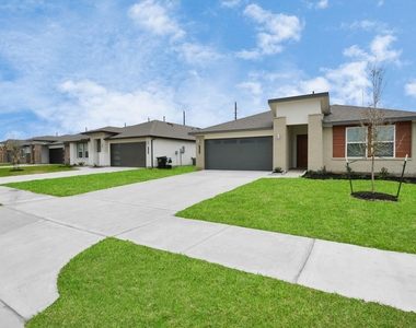 7731 Suffolk Valley Lane - Photo Thumbnail 2