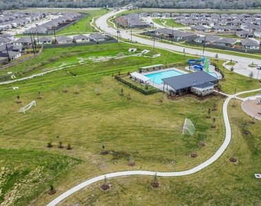 7731 Suffolk Valley Lane - Photo Thumbnail 4