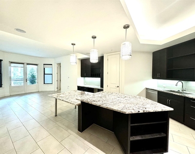 2303 Mid Ln Lane - Photo Thumbnail 6