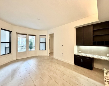 2303 Mid Ln Lane - Photo Thumbnail 7