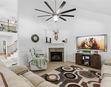 203 Mapleleaf Street - Photo Thumbnail 12