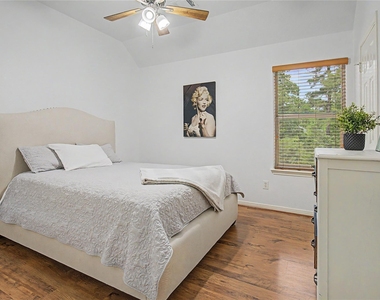 203 Mapleleaf Street - Photo Thumbnail 29