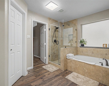 203 Mapleleaf Street - Photo Thumbnail 21