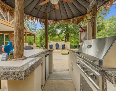 203 Mapleleaf Street - Photo Thumbnail 35