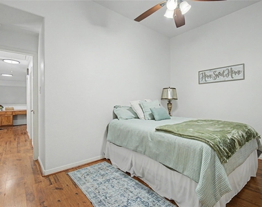203 Mapleleaf Street - Photo Thumbnail 25