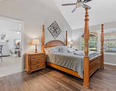 203 Mapleleaf Street - Photo Thumbnail 17