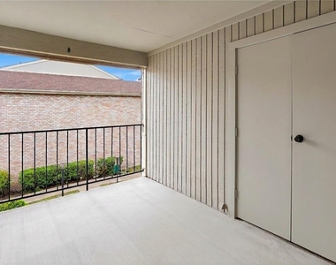 8100 Cambridge Street - Photo Thumbnail 19