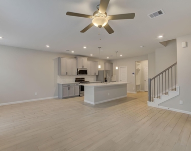 1523 Parkland Oak Drive - Photo Thumbnail 4