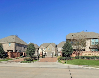 18303 Harmony Bluff Lane - Photo Thumbnail 2