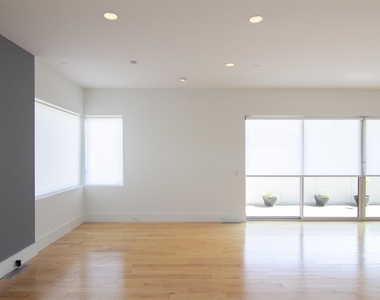 5301 Chenevert Street - Photo Thumbnail 11