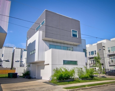 5301 Chenevert Street - Photo Thumbnail 1