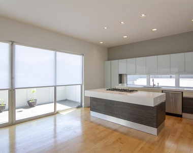 5301 Chenevert Street - Photo Thumbnail 13