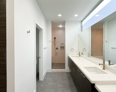5301 Chenevert Street - Photo Thumbnail 30