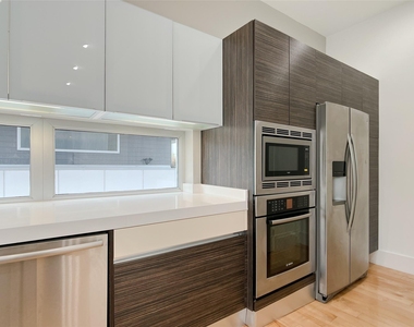 5301 Chenevert Street - Photo Thumbnail 19