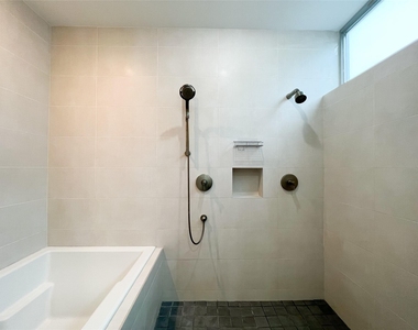 5301 Chenevert Street - Photo Thumbnail 28