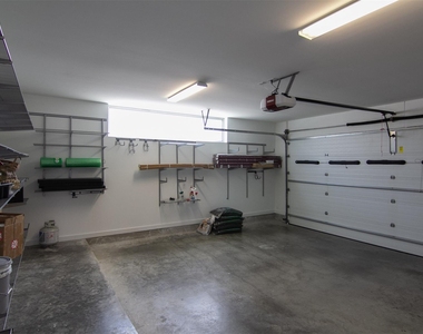 5301 Chenevert Street - Photo Thumbnail 43