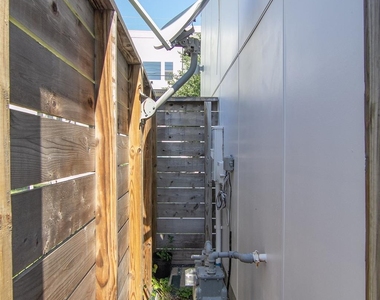 5301 Chenevert Street - Photo Thumbnail 42
