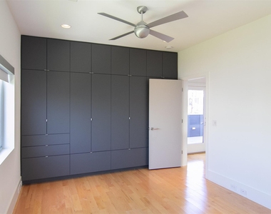 5301 Chenevert Street - Photo Thumbnail 34