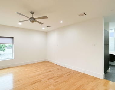 5301 Chenevert Street - Photo Thumbnail 25