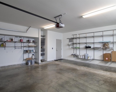 5301 Chenevert Street - Photo Thumbnail 44