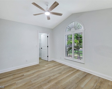 7052 Timberland Circle - Photo Thumbnail 25