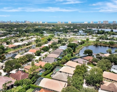 7052 Timberland Circle - Photo Thumbnail 45