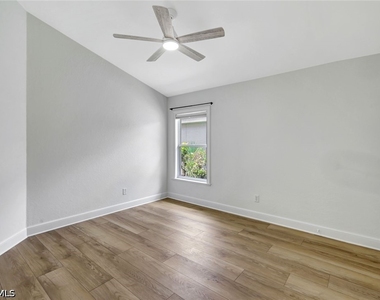 7052 Timberland Circle - Photo Thumbnail 19