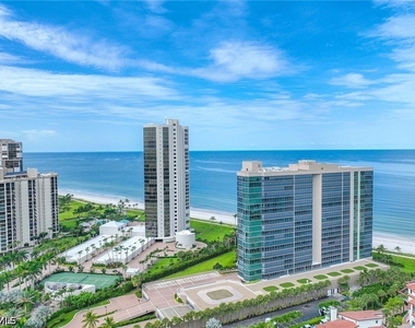 4651 Gulf Shore Boulevard N - Photo Thumbnail 2