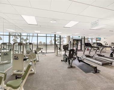 4651 Gulf Shore Boulevard N - Photo Thumbnail 11